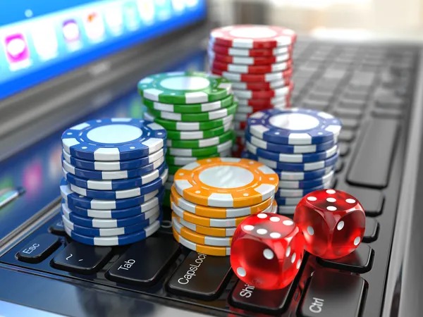 ranjau app showing slot games on Android
